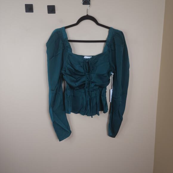 Six Fifty The Ruby Satin Blouse in Emerald Green Size S - Picture 1 of 12